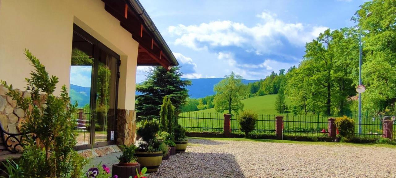 Gorski Widok Karpacz Apartamenty I Pokoje- Salon Kominkowy Экстерьер фото